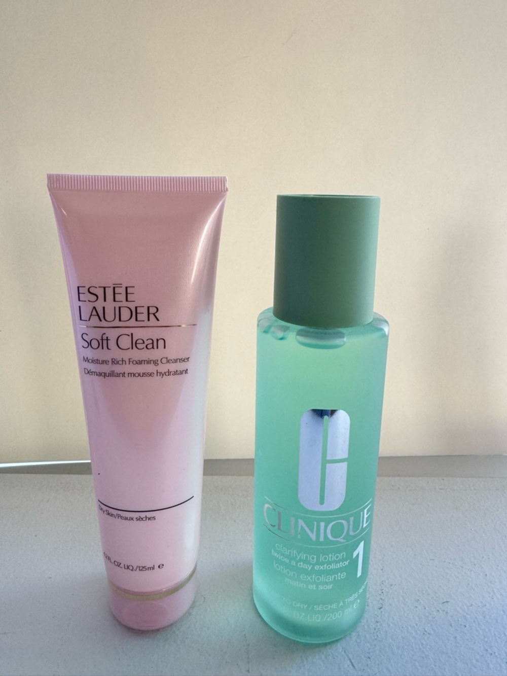 Estee Lauder Soft Clean Moisture Rich Foaming Cleanser - Light Pink